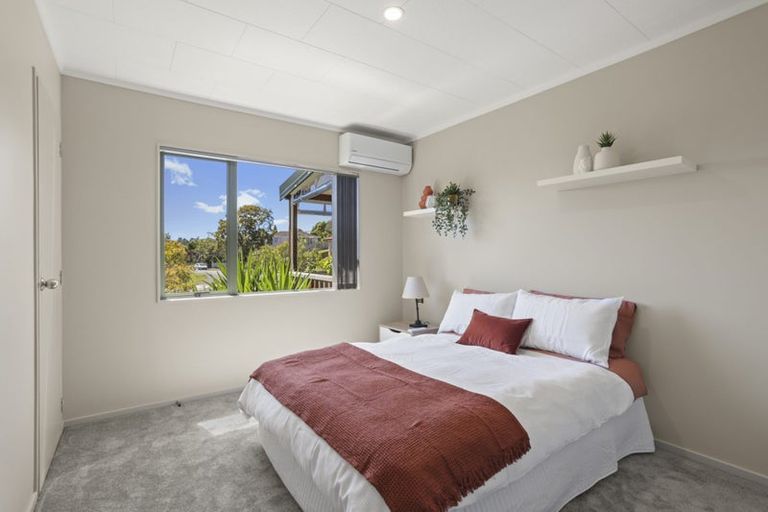 Photo of property in 80 Kamara Road, Glen Eden, Auckland, 0602