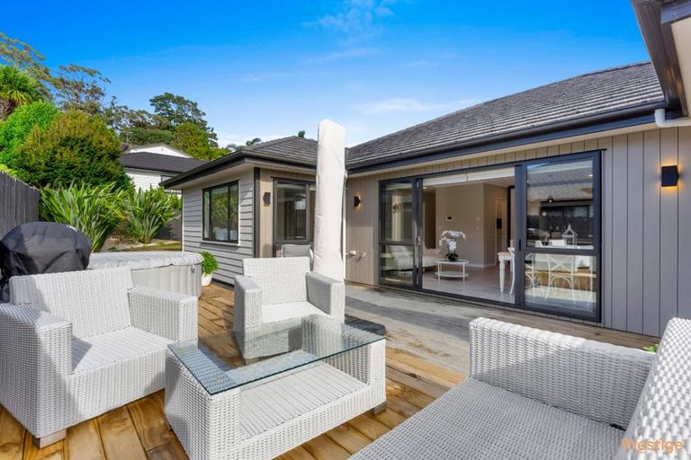 Photo of property in 63 Symes Drive, Red Beach, 0932