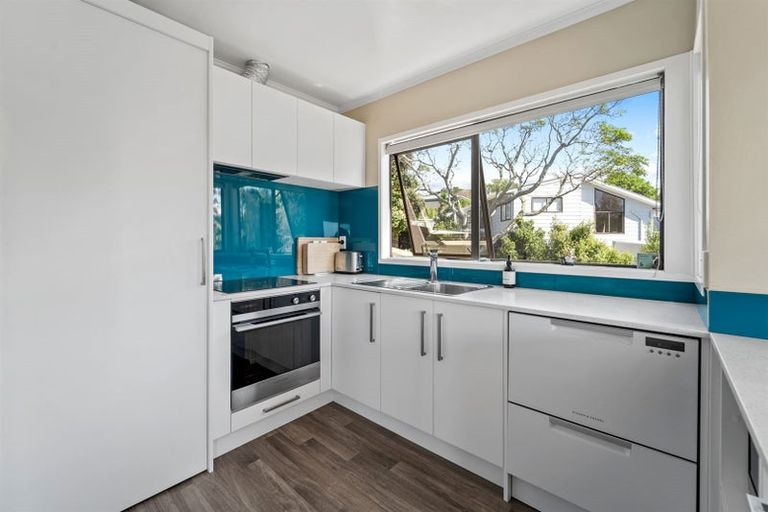 Photo of property in 10 Kenneth Hopper Place, Manly, Whangaparaoa, 0930