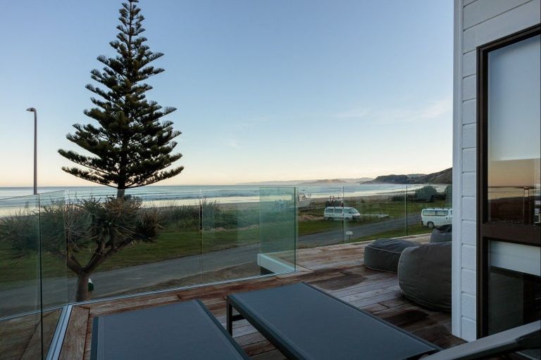 Photo of property in 6 Makorori Beach Road, Makorori, Gisborne, 4073