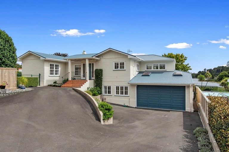 Photo of property in 30 Lake Crescent, Hamilton Lake, Hamilton, 3204