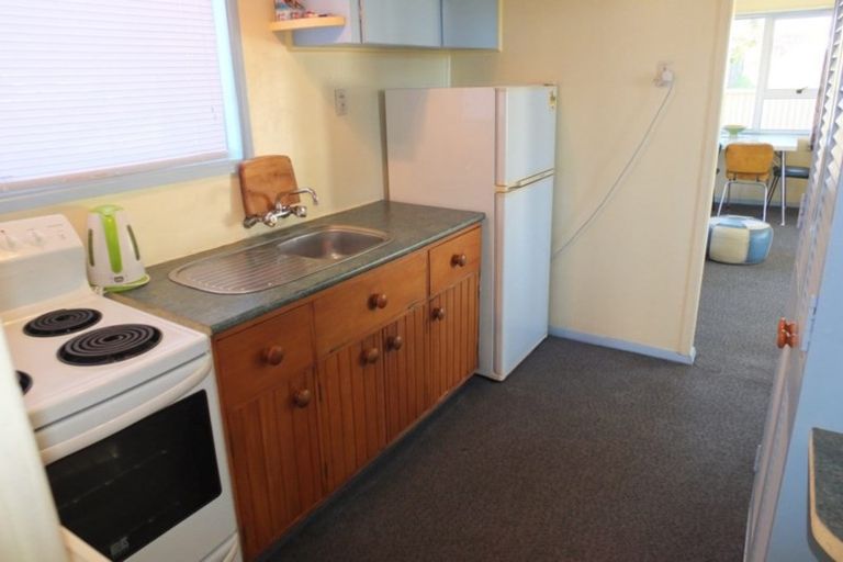 Photo of property in 17 Pratt Avenue, Foxton Beach, Foxton, 4815