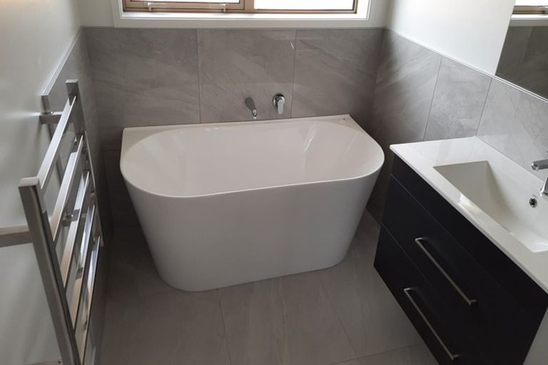 Photo of property in 91 Kaurinui Crescent, One Tree Point, 0118