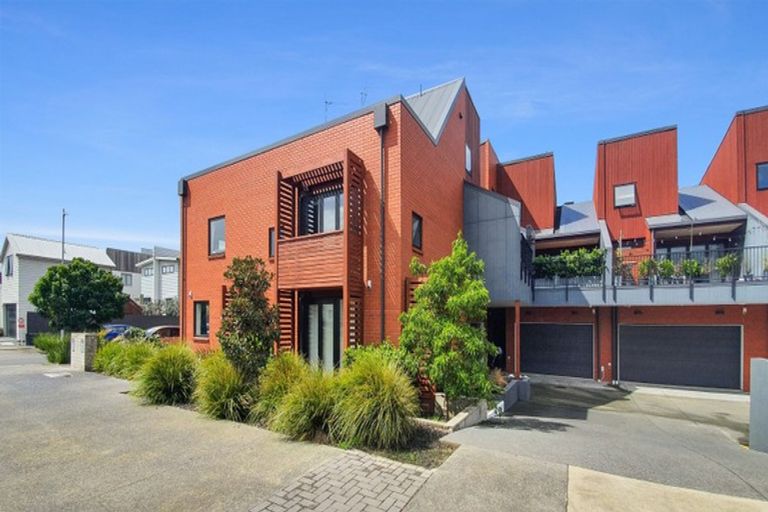 Photo of property in 4a Meteor Road, Hobsonville, Auckland, 0616