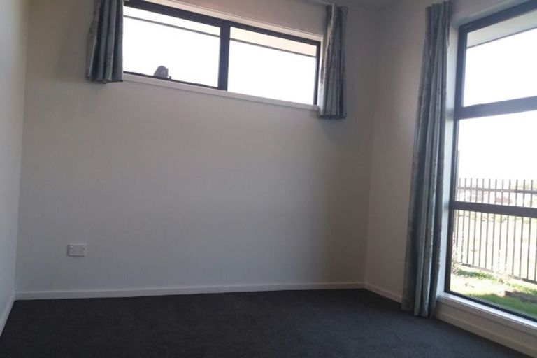 Photo of property in 23 Maka Lane, Halswell, Christchurch, 8025