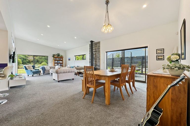 Photo of property in 50 Montgomery Crescent, Kinloch, Taupo, 3377