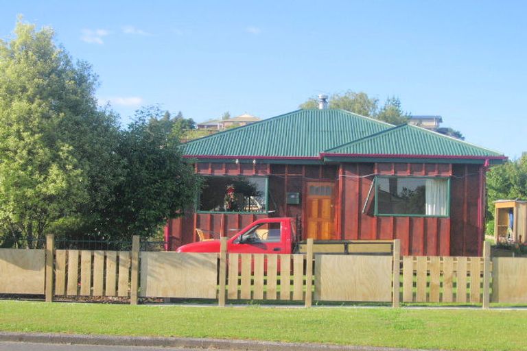 Photo of property in 11 Cross Street, Taumarunui, 3920