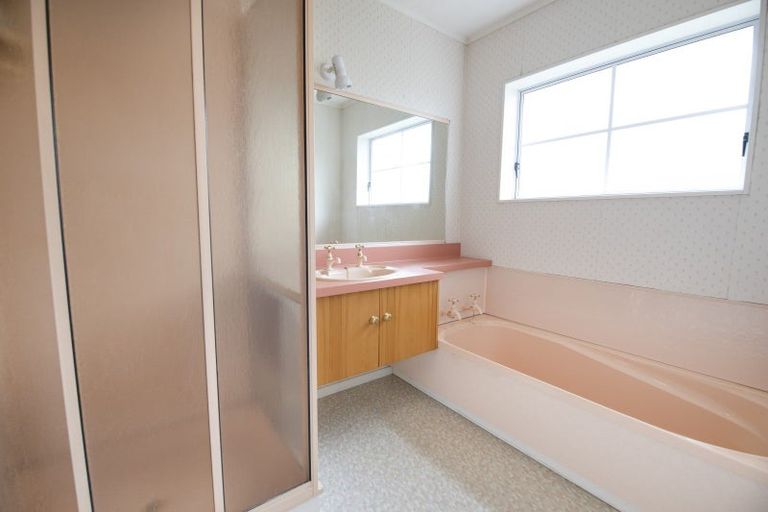 Photo of property in 37 Guppy Road, Greenmeadows, Napier, 4112