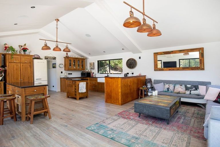 Photo of property in 4207 Roxburgh - Ettrick Road, Dumbarton, Roxburgh, 9572