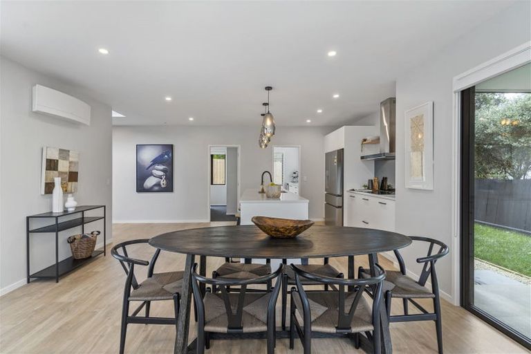 Photo of property in 63a Hellyers Street, Birkdale, Auckland, 0626