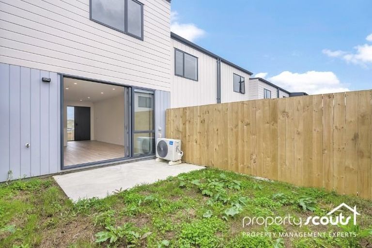 Photo of property in 43 Clay Works Lane, New Lynn, 0600