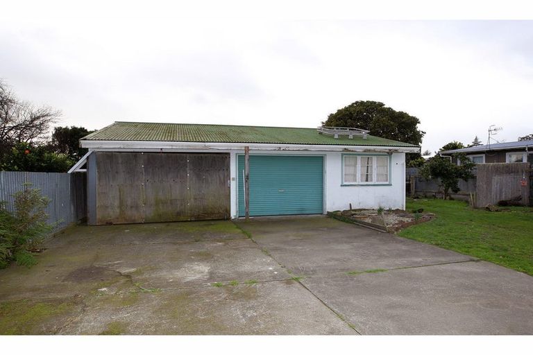 Photo of property in 16 Evenden Road, Tomoana, Hastings, 4120