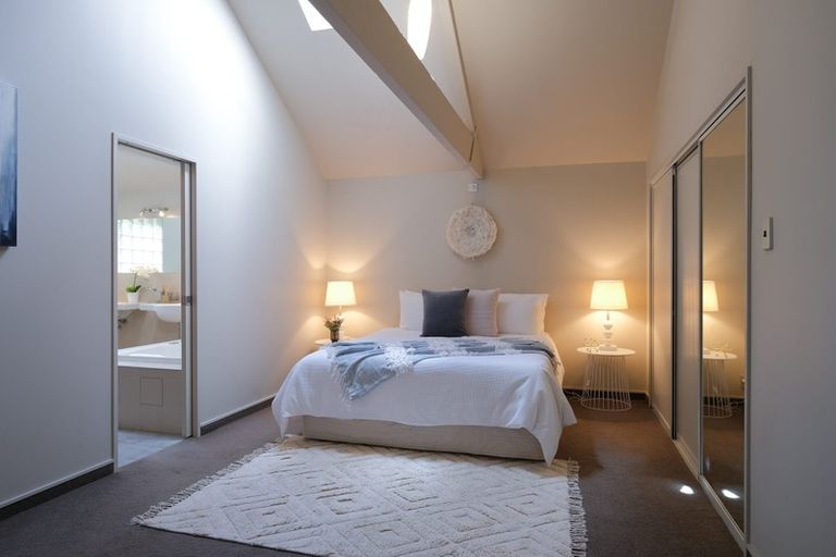 Photo of property in 7/2 Manor Place, Dunedin Central, Dunedin, 9016