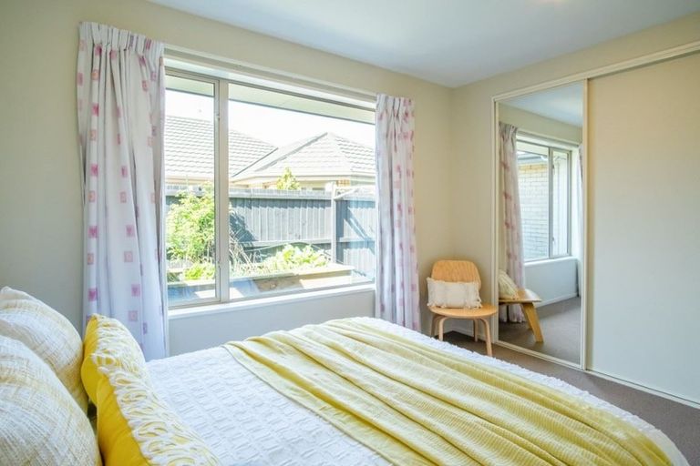 Photo of property in 15 Burbank Drive, Aidanfield, Christchurch, 8025