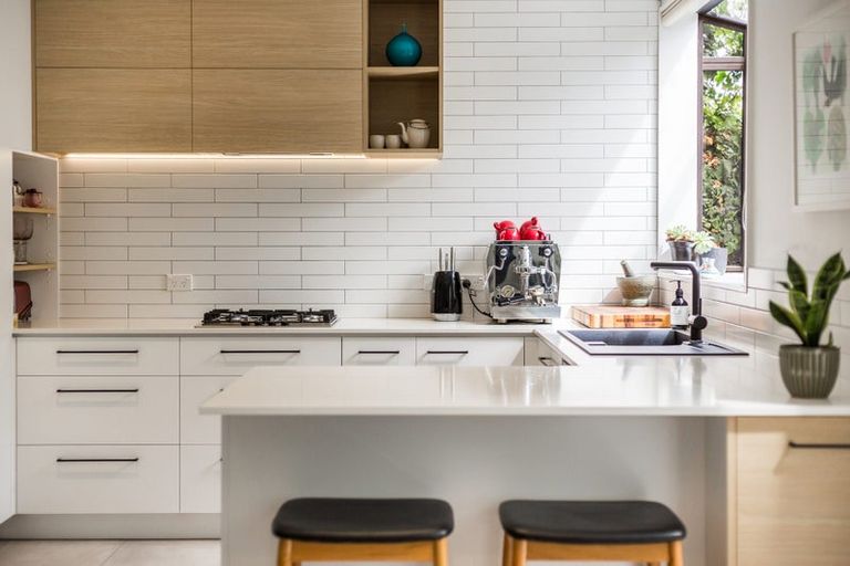 Photo of property in 6/354 Muritai Road, Eastbourne, Lower Hutt, 5013