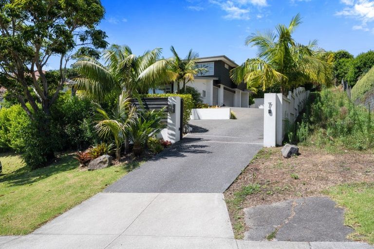 Photo of property in 7 Trident Place, Shelly Park, Auckland, 2014