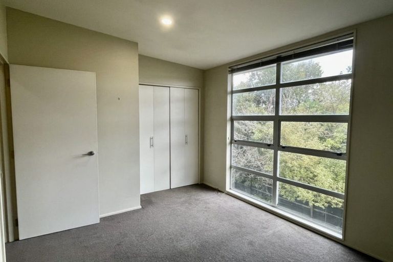 Photo of property in 8/440 Barbadoes Street, Edgeware, Christchurch, 8013