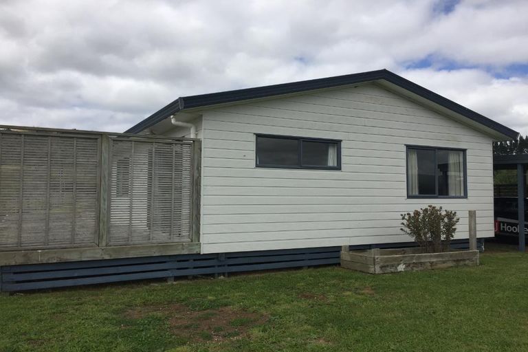 Photo of property in 191c Chamberlain Road, Bombay, 2675