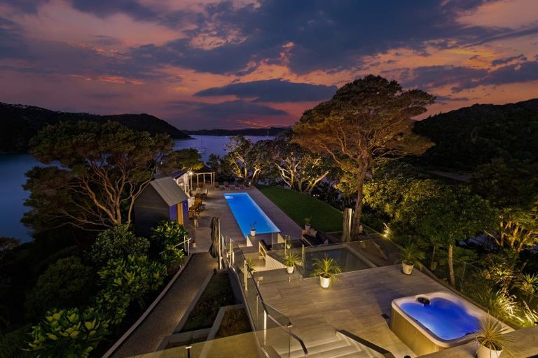 Photo of property in 309 Manawaora Road, Parekura Bay, Hikurangi, 0184