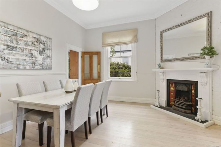 Photo of property in 164 Hinemoa Street, Birkenhead, Auckland, 0626