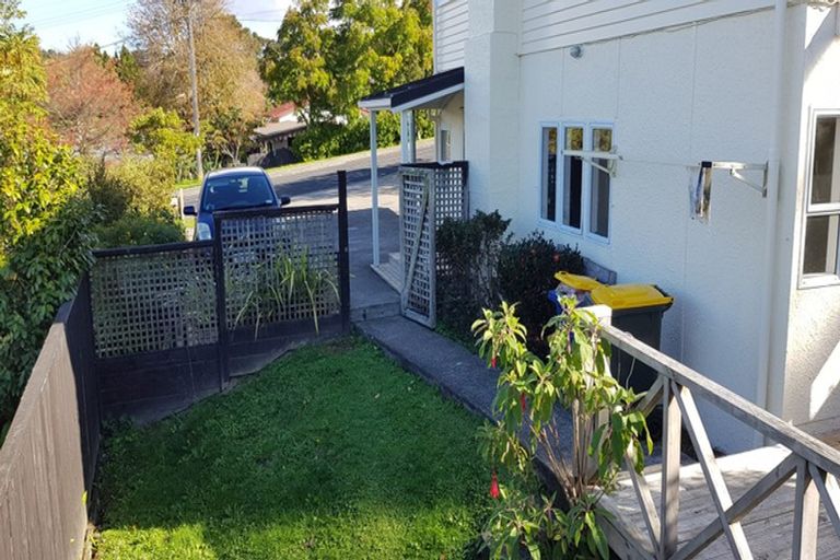 Photo of property in 8a Matama Road, Glen Eden, Auckland, 0602