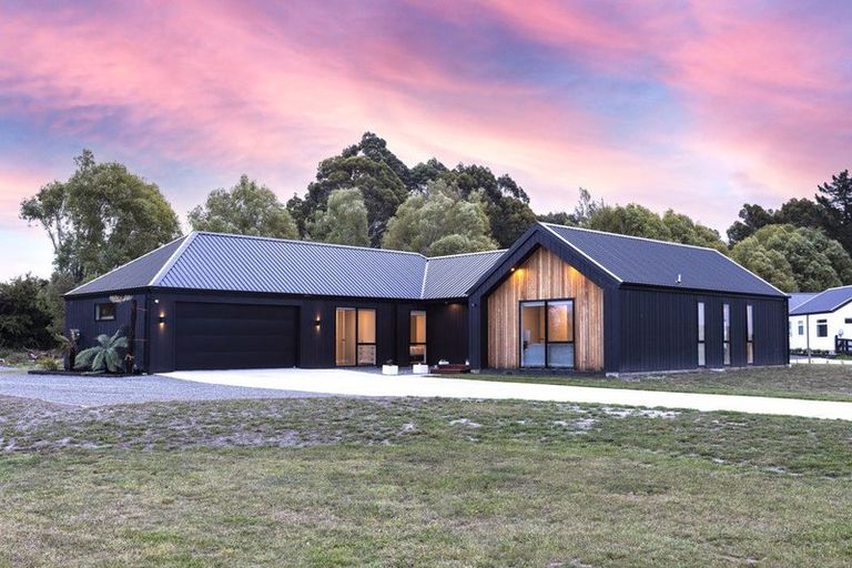 Photo of property in 34 Orbiter Drive, Ohoka, Kaiapoi, 7692