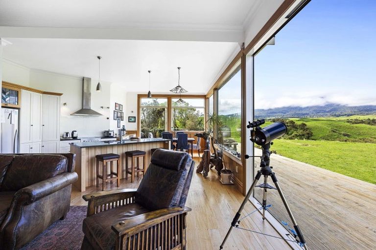 Photo of property in 3095 Carrington Road, Okato, New Plymouth, 4381