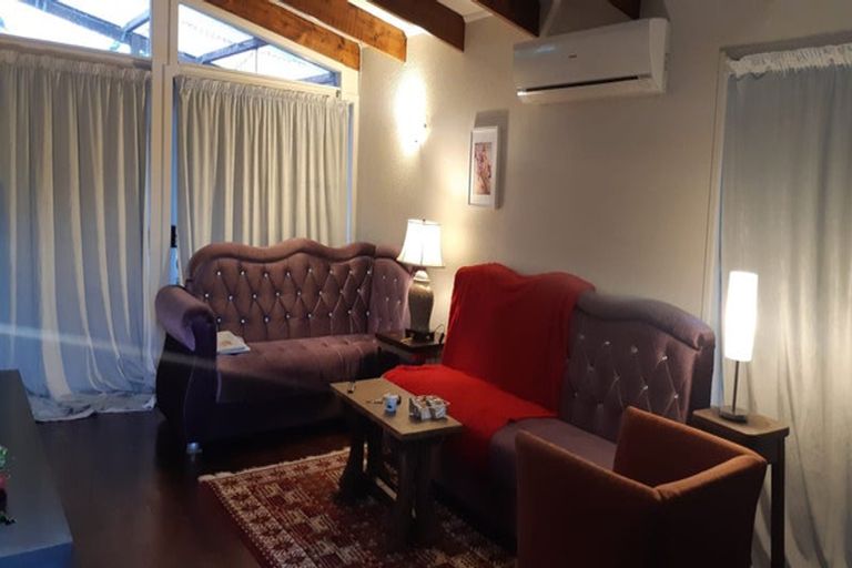 Photo of property in 93 Vandeleur Avenue, Birkdale, Auckland, 0626