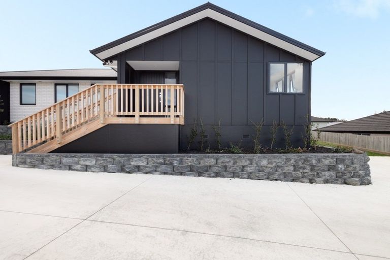 Photo of property in 27 Fairfax Crescent, Pyes Pa, Tauranga, 3112