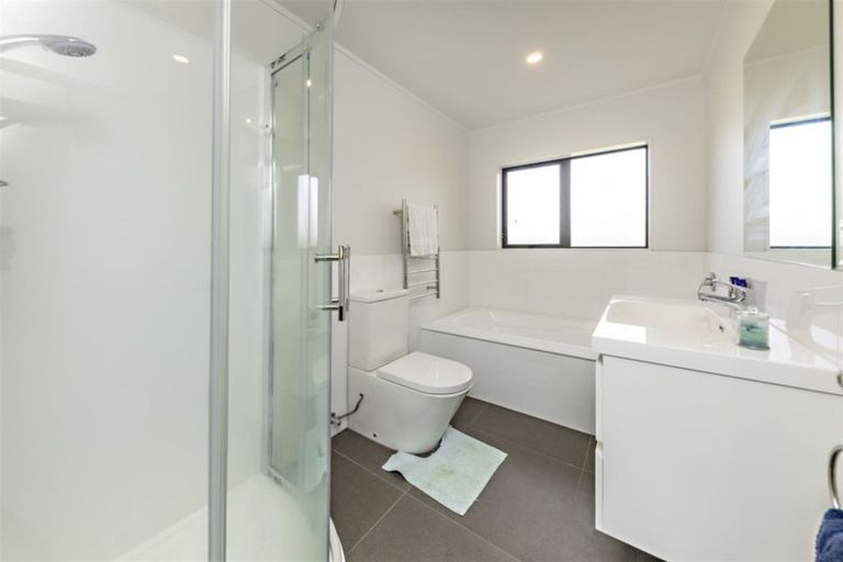 Photo of property in 10a Kendall Court, Wattle Downs, Auckland, 2103