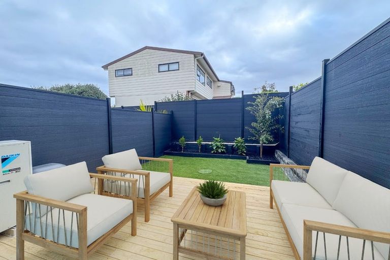 Photo of property in 7/6 James Street, Bayview, Auckland, 0629