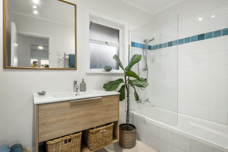 Photo of property in 3 Spencer Terrace, Hauraki, Auckland, 0622