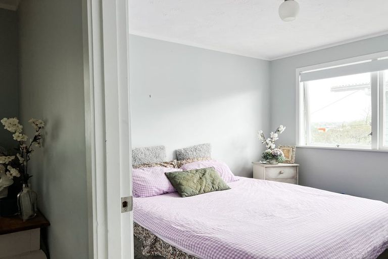 Photo of property in 84 Millbrook Road, Henderson, Auckland, 0612