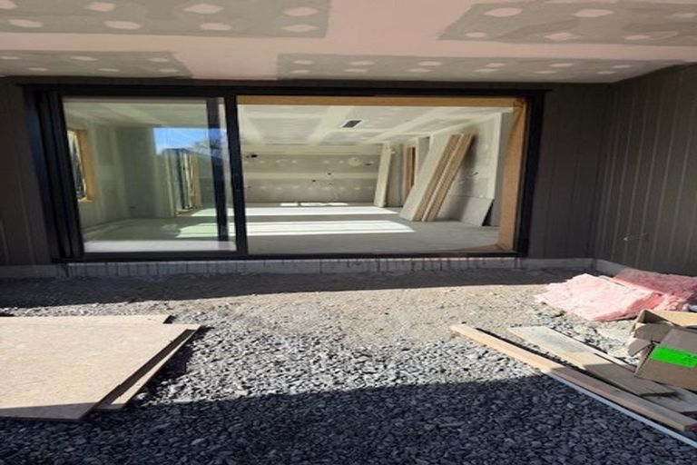 Photo of property in 9a Kowhai Street, Tawa, Wellington, 5028