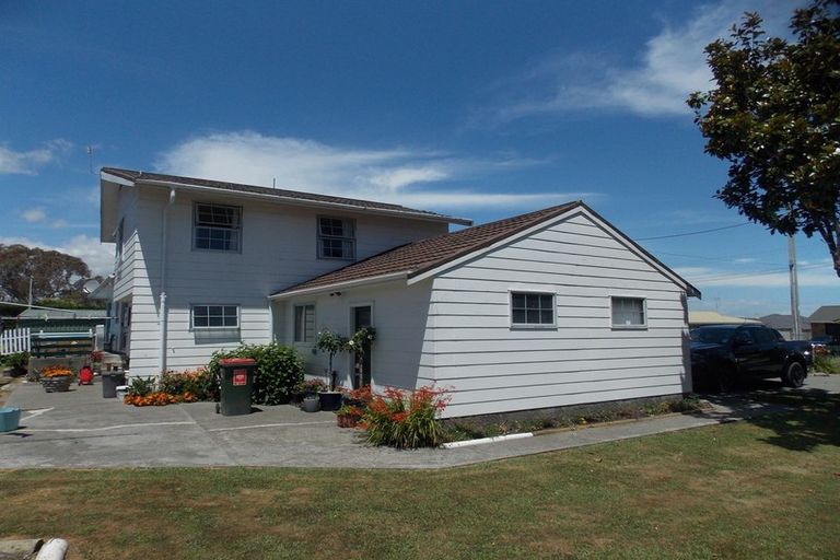 Photo of property in 33 Phillips Street, Sanson, 4817