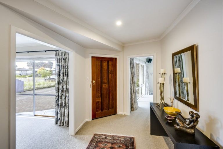 Photo of property in 42 Balliol Avenue, Pirimai, Napier, 4112