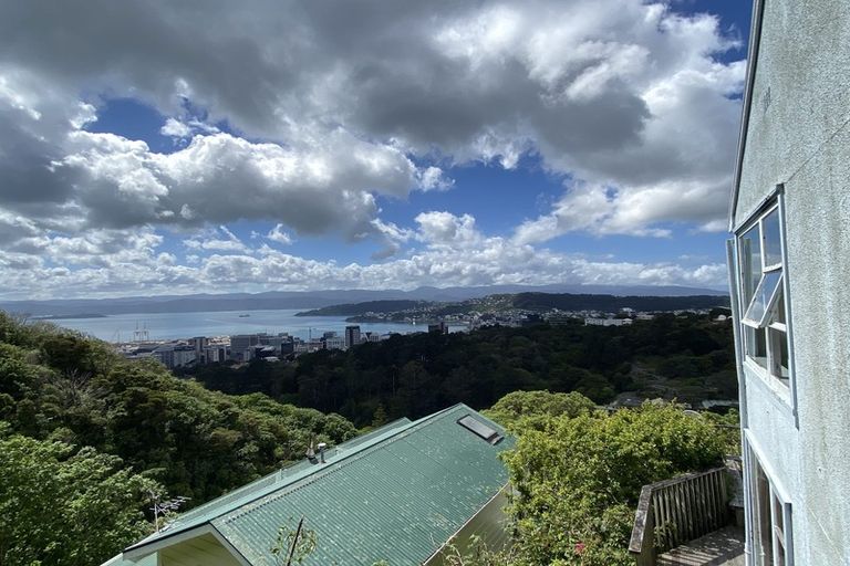 Photo of property in 60 Orangi Kaupapa Road, Northland, Wellington, 6012