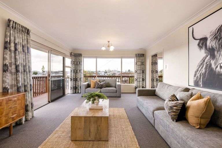 Photo of property in 52 Macdonald Road, Glenview, Hamilton, 3206