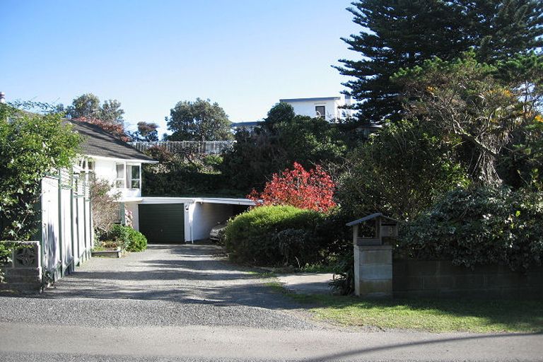 Photo of property in 3 The Crescent, Raumati South, Paraparaumu, 5032