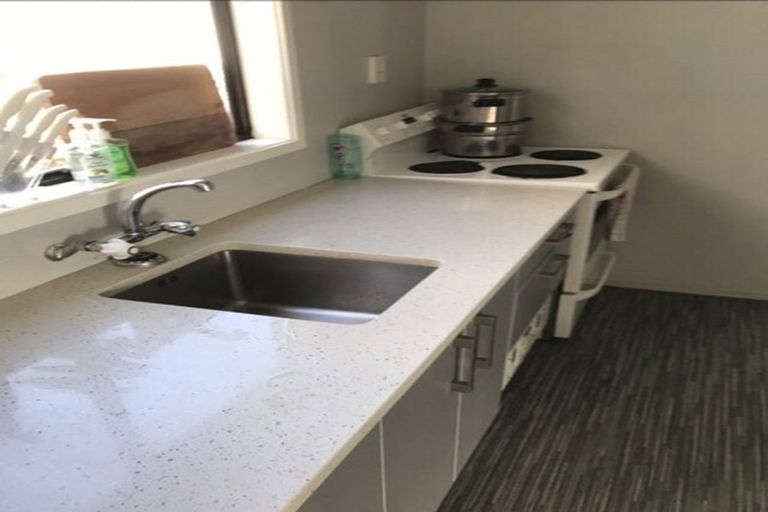 Photo of property in 7 Riserra Drive, Ranui, Auckland, 0612