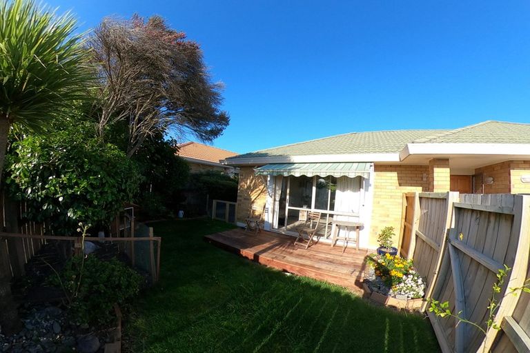 Photo of property in 1/5 West Fairway, Golflands, Auckland, 2013