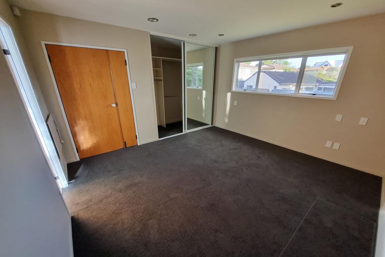 Photo of property in 23 Elsted Place, Goodwood Heights, Auckland, 2105
