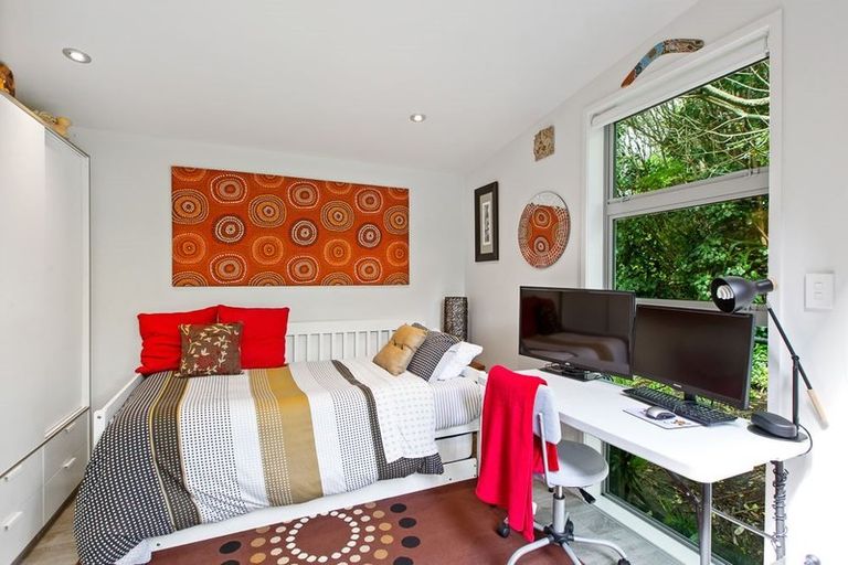 Photo of property in 26a Gladstone Road, Northcote, Auckland, 0627
