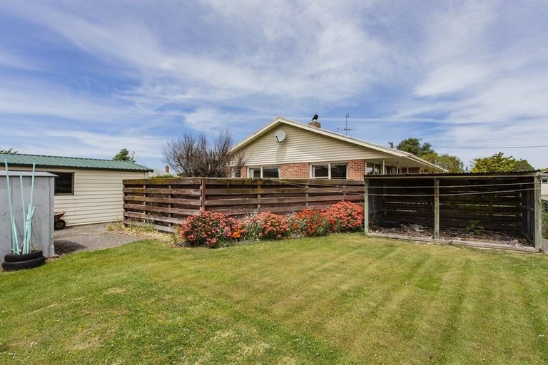 Photo of property in 9 Douglas Road, Amberley, 7410
