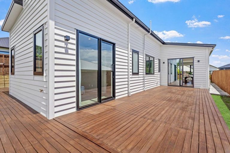 Photo of property in 51 Ta Moko Drive, Gulf Harbour, 0930