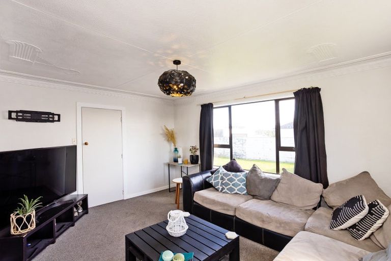 Photo of property in 16 Stirrat Street, Kingswell, Invercargill, 9812