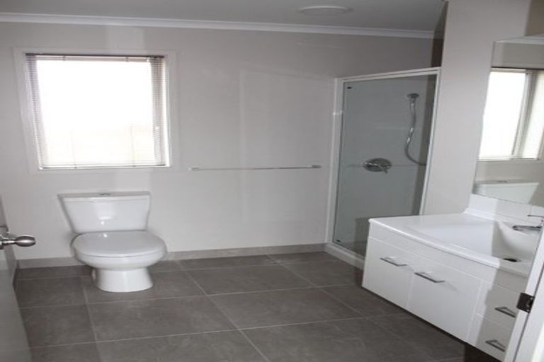 Photo of property in 28 Trauzer Place, Flagstaff, Hamilton, 3210