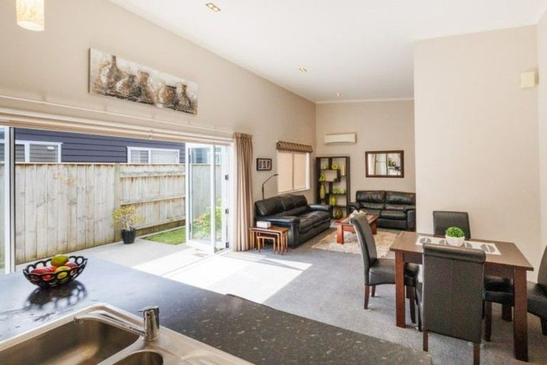 Photo of property in 10 Galea Grove, Kelvin Grove, Palmerston North, 4414