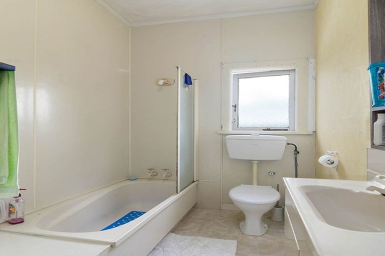 Photo of property in 287a Clayton Road, Pukehangi, Rotorua, 3015