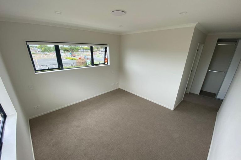 Photo of property in 53 Periko Way, Takanini, 2112